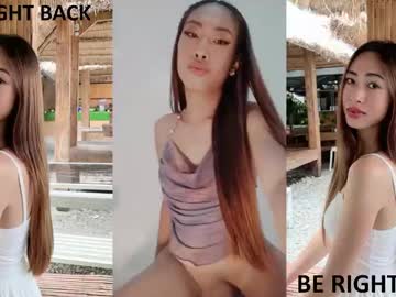 Foxxxy_Bunny18 Chaturbate stream image from September 14, 2025