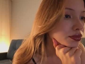 Sunnivagaillard Chaturbate stream image from September 14, 2025
