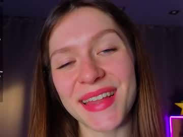 Juniebogany Chaturbate stream image from September 14, 2025