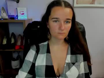 Katedesire Chaturbate stream image from September 14, 2025