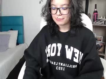 Phiaa_ Chaturbate stream image from September 14, 2025