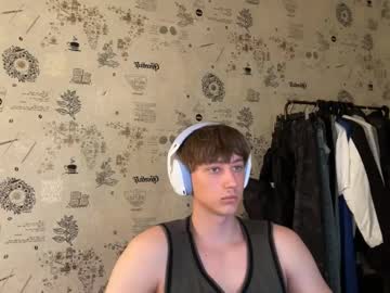 Steave418970 Chaturbate stream image from September 14, 2025