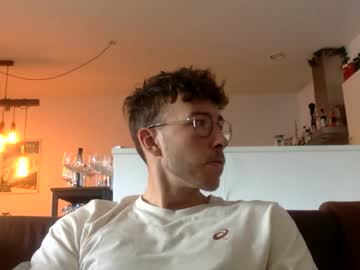 Skyisthelimit1995 Chaturbate stream image from September 14, 2025