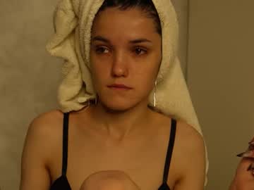 Ellapheria Chaturbate stream image from September 14, 2025