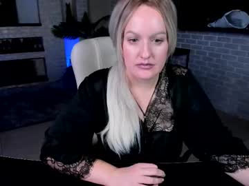 Mariemlui Chaturbate stream image from September 14, 2025