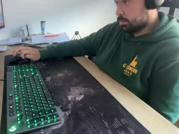Pussylickersucks77 Chaturbate stream image from September 14, 2025
