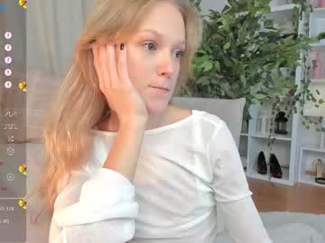 Smalltits_To_U Chaturbate stream image from September 14, 2025