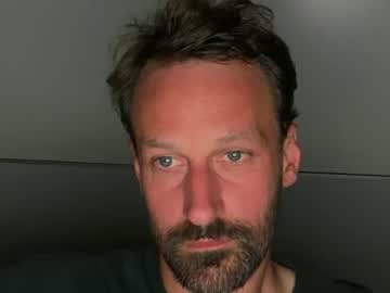 Maenu_69 Chaturbate stream image from September 14, 2025