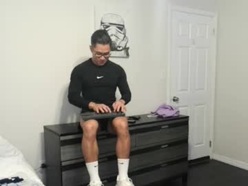 Kevinkham Chaturbate stream image from September 14, 2025
