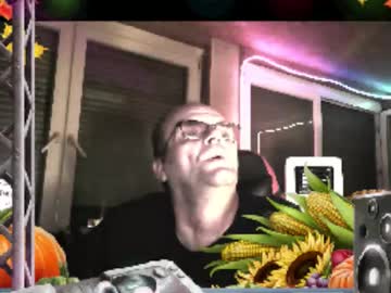 R_2d2_ Chaturbate stream image from September 14, 2025