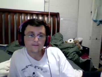 Bear15977 Chaturbate stream image from September 15, 2025