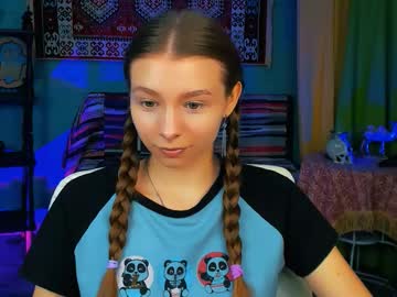 Juliedaniel Chaturbate stream image from September 15, 2025