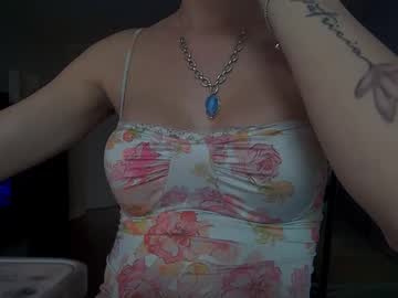 Kattycash Chaturbate stream image from September 15, 2025