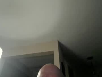 Ronr64094 Chaturbate stream image from September 15, 2025