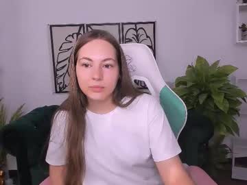 Elma_Lily Chaturbate stream image from September 15, 2025