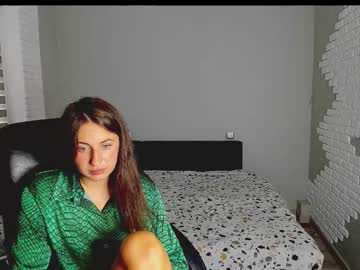 Emili77777 Chaturbate stream image from September 15, 2025
