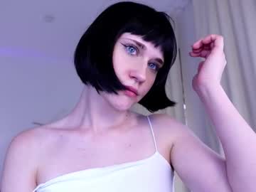 Lilu_M00n Chaturbate stream image from September 15, 2025