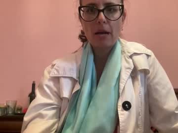 Natakitten Chaturbate stream image from September 15, 2025