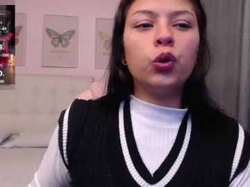 Kiki_Cams Chaturbate stream image from September 15, 2025