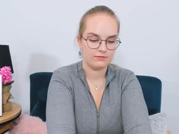Alicesensitive Chaturbate stream image from September 15, 2025