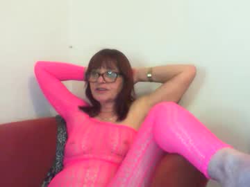 Lindahotschot Chaturbate stream image from September 15, 2025
