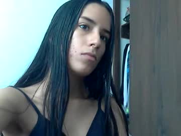 Daniela_Alzatee Chaturbate stream image from September 15, 2025
