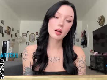 Evelynforever Chaturbate stream image from September 15, 2025