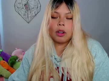 Elymoon Chaturbate stream image from September 15, 2025