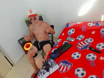Oscarpeinado9424 Chaturbate stream image from September 15, 2025