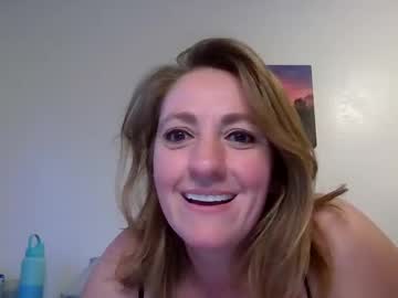 Sultry_Soccer_Mommy69 Chaturbate stream image from September 15, 2025