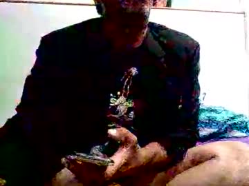 Vestidossex Chaturbate stream image from September 15, 2025