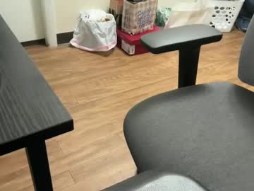 Dickeydick774 Chaturbate stream image from September 16, 2025
