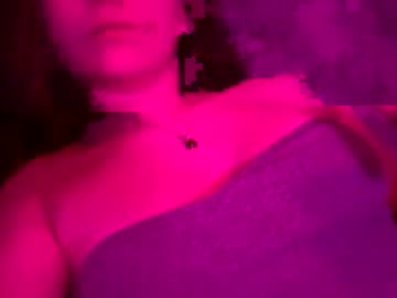 Marrycustomz Chaturbate stream image from September 16, 2025