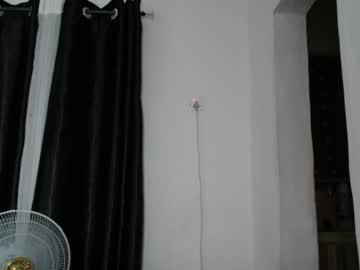 Juicyxpink Chaturbate stream image from September 16, 2025