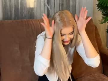 Ashleykushh Chaturbate stream image from September 16, 2025