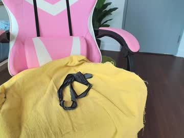 Juicyshow Chaturbate stream image from September 16, 2025