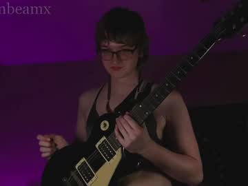 Xmoonbeamx Chaturbate stream image from September 16, 2025