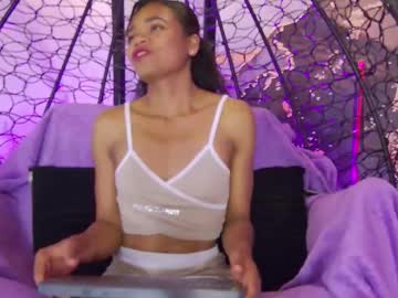 Gletty_Noa Chaturbate stream image from September 16, 2025