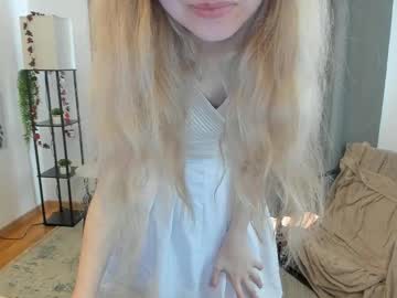 Pixel_Nest Chaturbate stream image from September 16, 2025