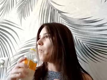 Tiffaniesuhoski Chaturbate stream image from September 16, 2025