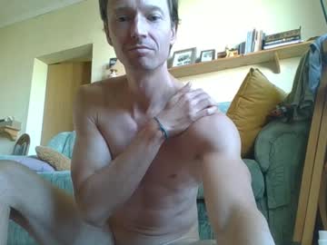 Garfield42 Chaturbate stream image from September 16, 2025