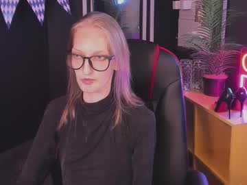 Cynthia_Charm Chaturbate stream image from September 16, 2025