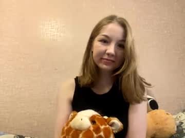 Camimartinis Chaturbate stream image from September 16, 2025
