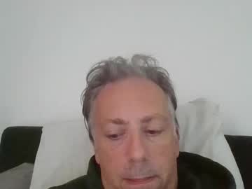 Smalle32 Chaturbate stream image from September 16, 2025