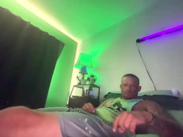 Bipineappledaddy Chaturbate stream image from September 16, 2025