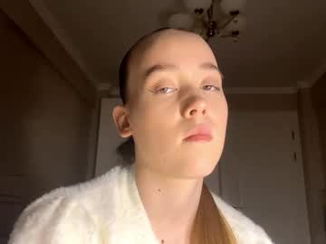 Ellamenas Chaturbate stream image from September 16, 2025