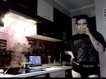 Kennethwhale Chaturbate stream image from September 16, 2025