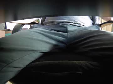 Ethanlyons Chaturbate stream image from September 16, 2025