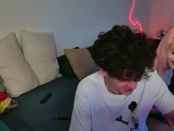 Alice118james Chaturbate stream image from September 16, 2025