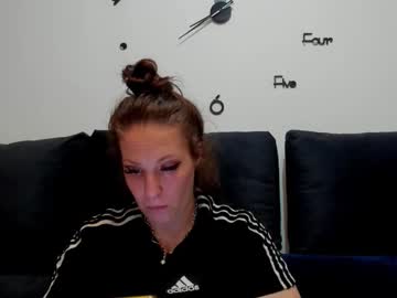 Vanessasquirtt Chaturbate stream image from September 16, 2025